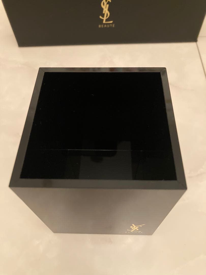 非売品 未使用 YSL イヴサンローラン　ストレージボックス　ブラシスタンド