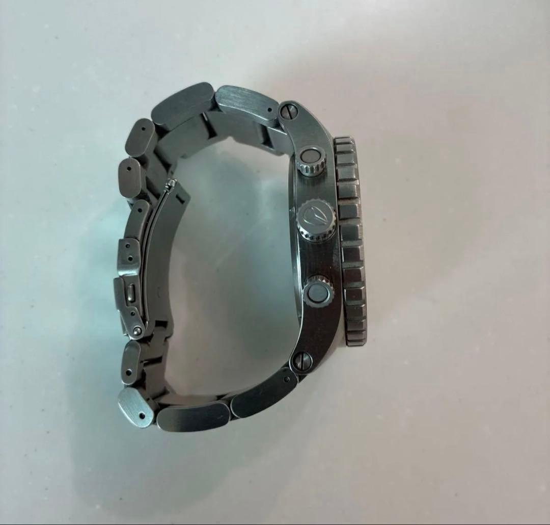 NIXON クロノグラフ 腕時計 シルバー