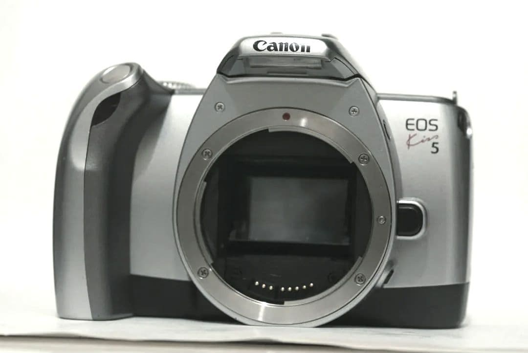 【美品】EOS Kiss 5　キヤノン　CANON 一眼レフ　フィルムカメラ