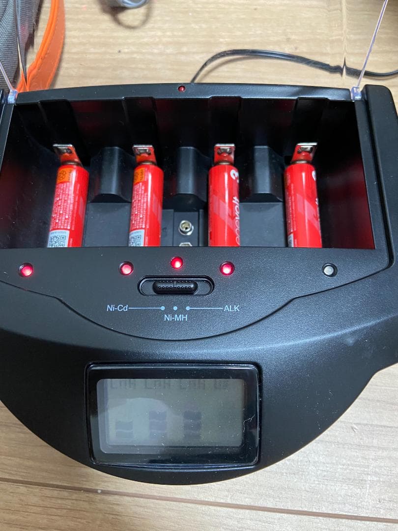 単1?単4・9V電池対応リフレッシュ充電器