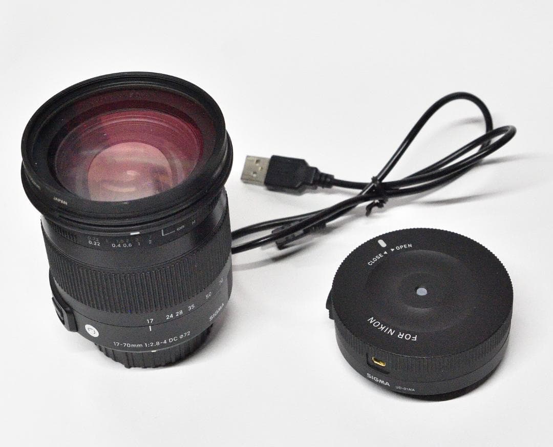 SIGMA 17-70mm F2.8-4 DC MACRO USB DOCK付
