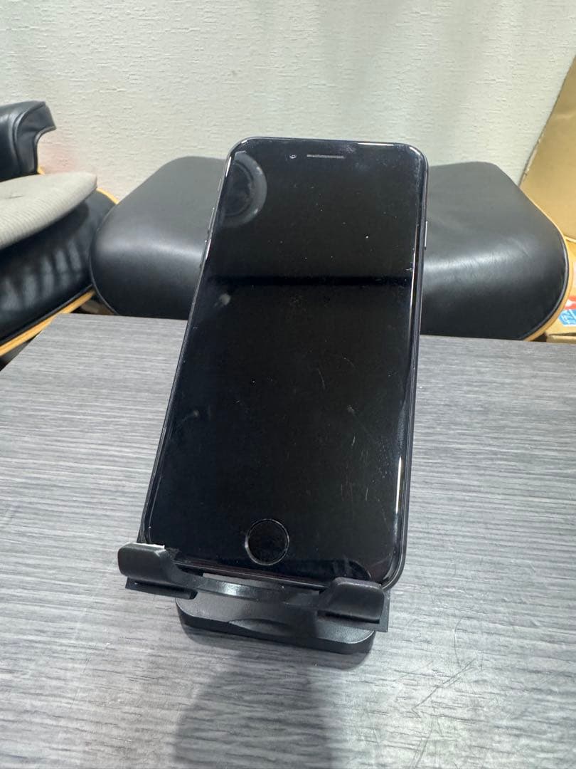 ④Apple iPhone 8 スペースグレー本体256GB シムフリー1-11