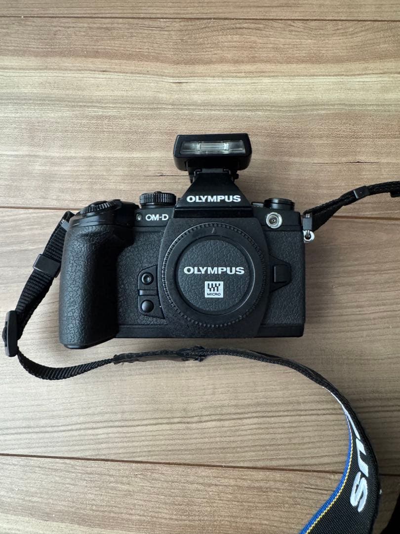 OLYMPUS OM-D E-M1 初代 ボディ 元箱付