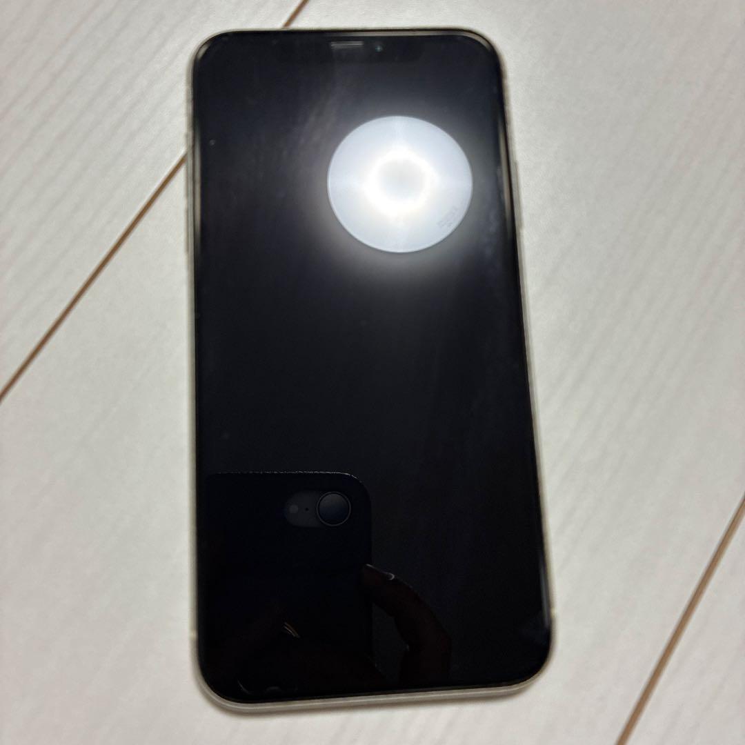 iPhone11 ホワイト