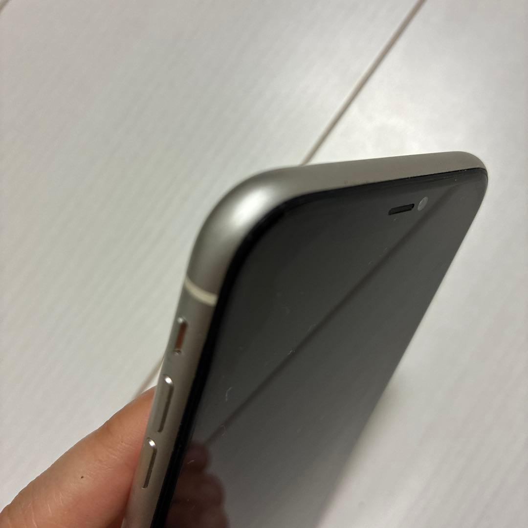 iPhone11 ホワイト