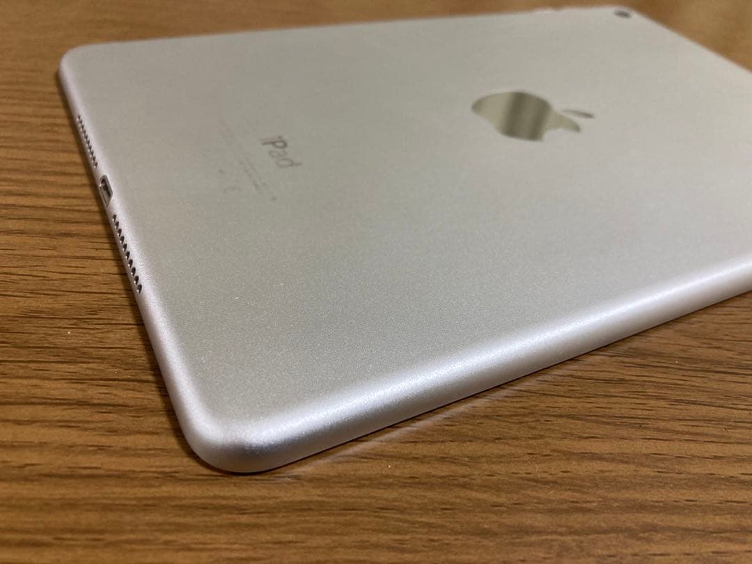 iPad mini 4 Wi-Fi 16 GB 本体 （i20）