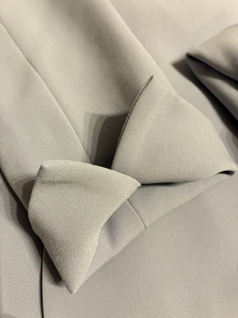 2024PLST トリアセブレンド Mノーカラー ジャケット&テーパードパンツ