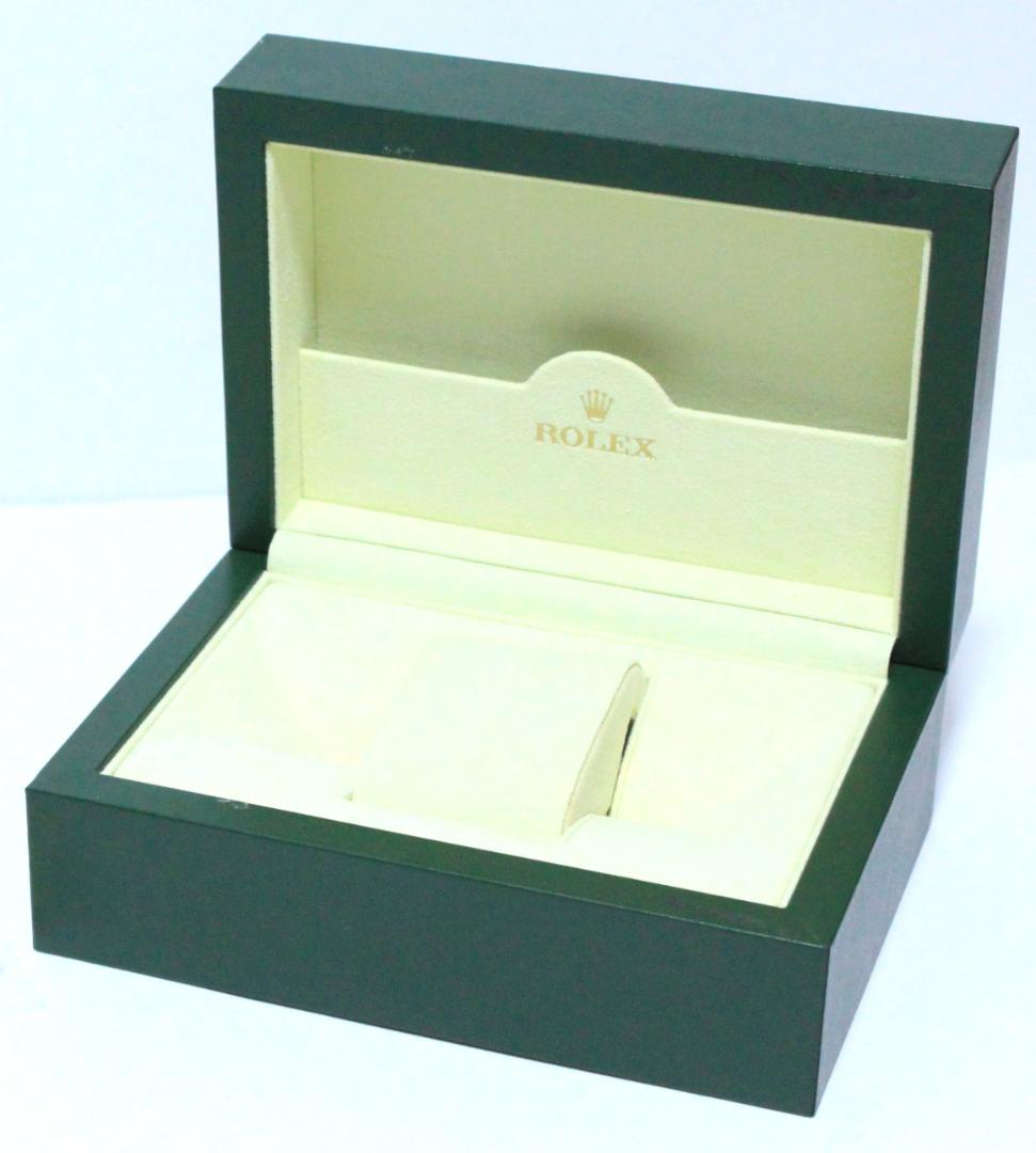 ロレックスサブマリーナーの箱など　合計９点