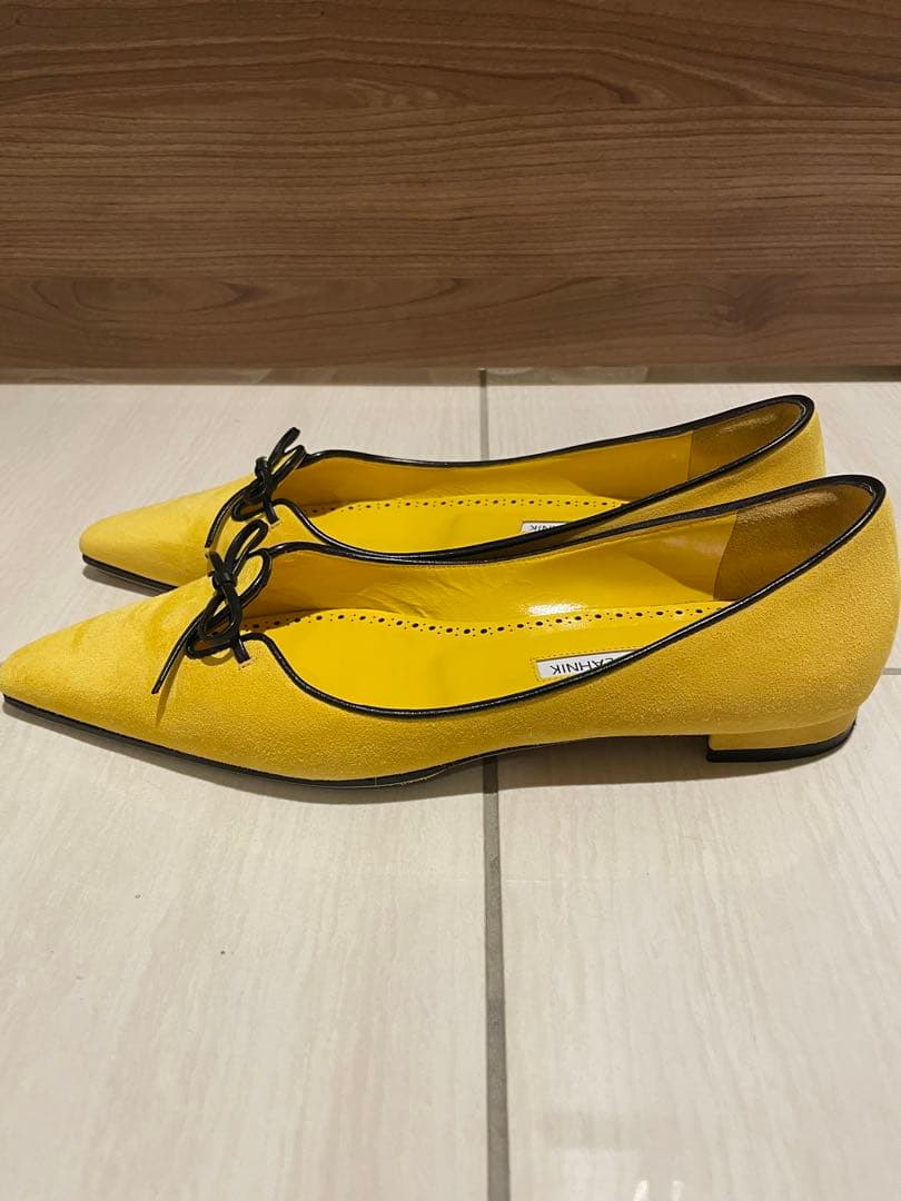 マノロブラニク サイズ38美品