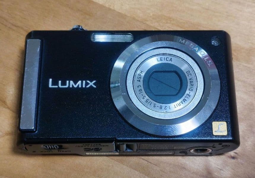 LUMIX DMC-FS3 コンパクトデジタルカメラ