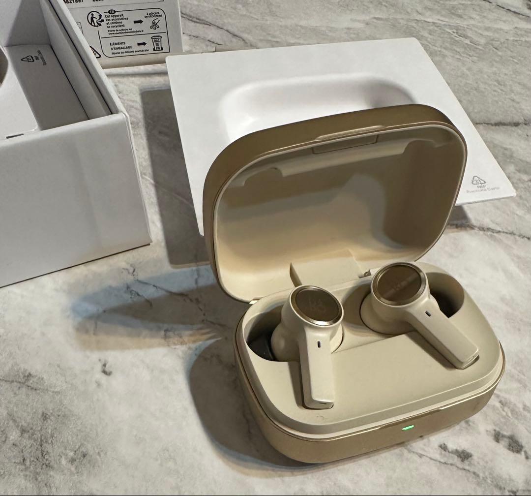 バングオルフセン Beoplay ワイヤレス イヤホン ゴールド トーン