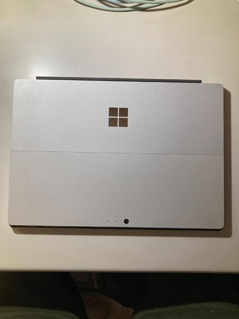 【良品】Surface Pro4 4GB/128GB Microsoft