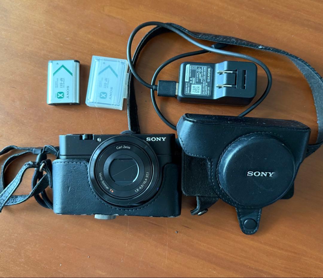 SONY コンパクトデジタルカメラ RX100