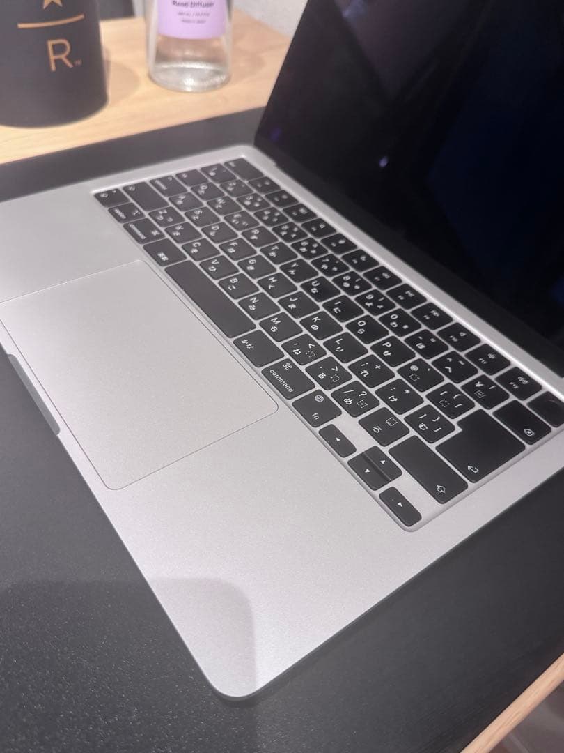 Apple Macbook Air M2 8GB 256GB シルバー