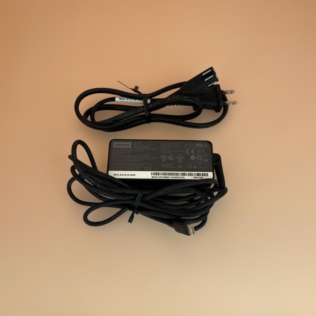 富士通 LIFEBOOK！大画面薄型ノートパソコンカメラ付Windows11