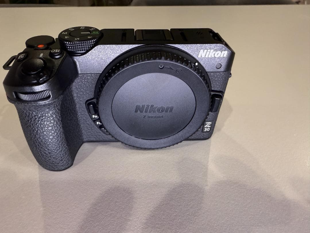 Nikon z30 ボディ ほぼ新品 配属品多数