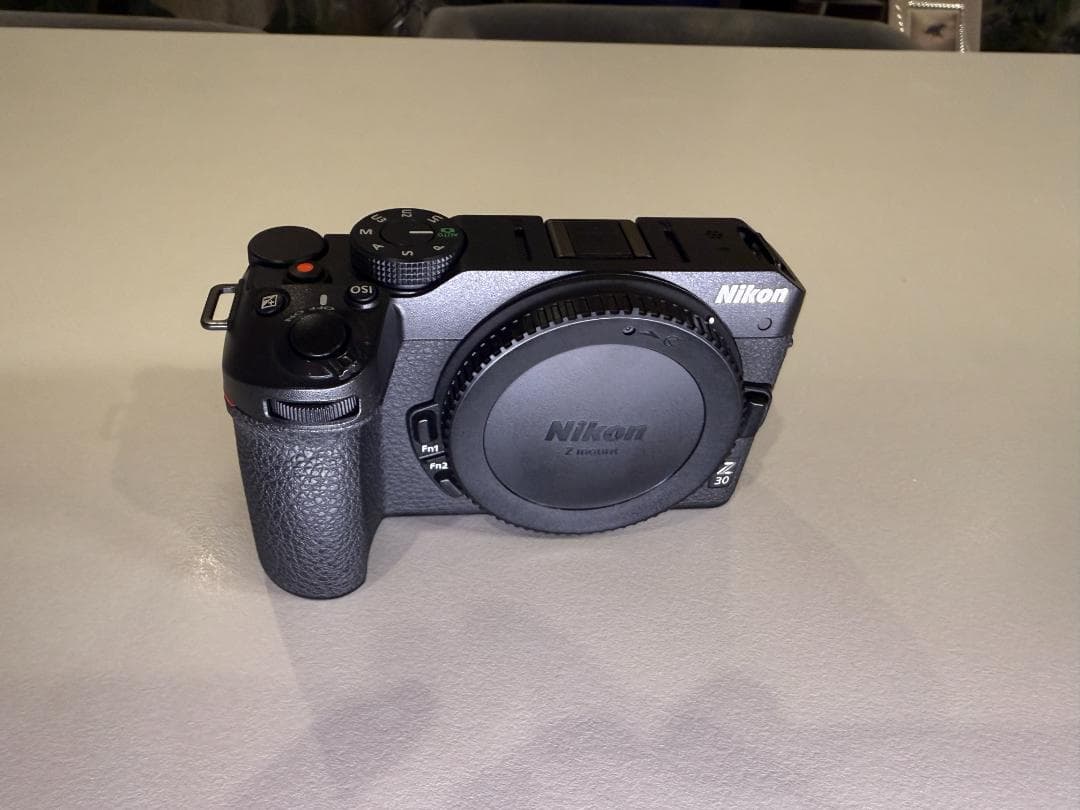 Nikon z30 ボディ ほぼ新品 配属品多数