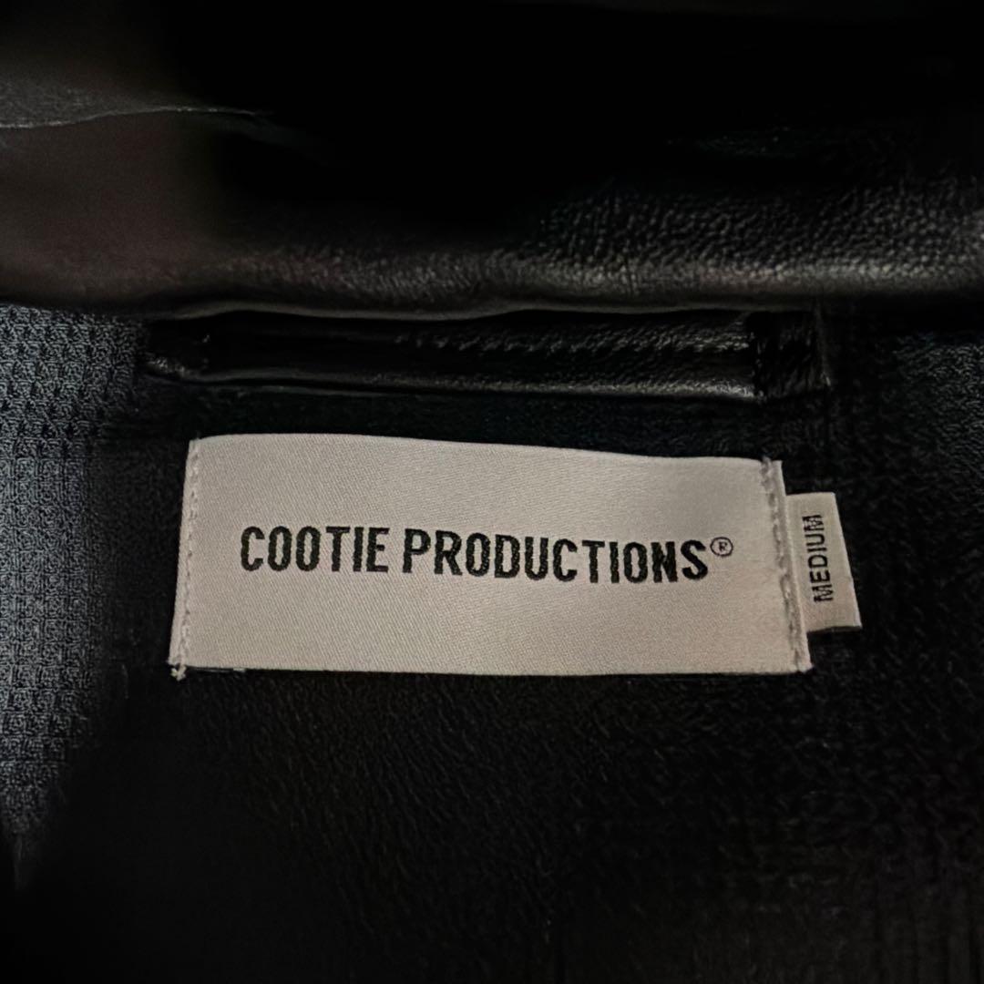 本日限定値下げ　クーティーレザージップパーカー　ラムスキン