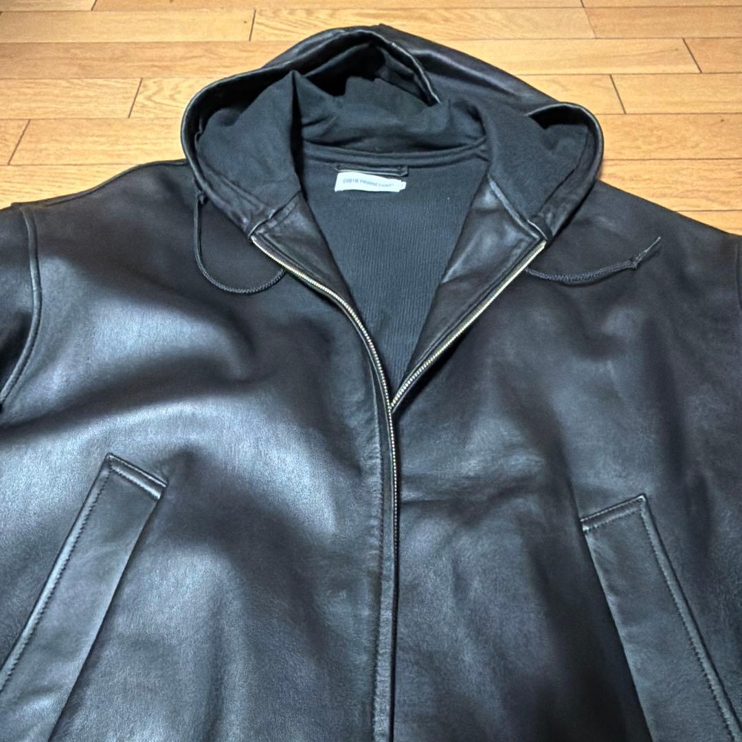本日限定値下げ　クーティーレザージップパーカー　ラムスキン