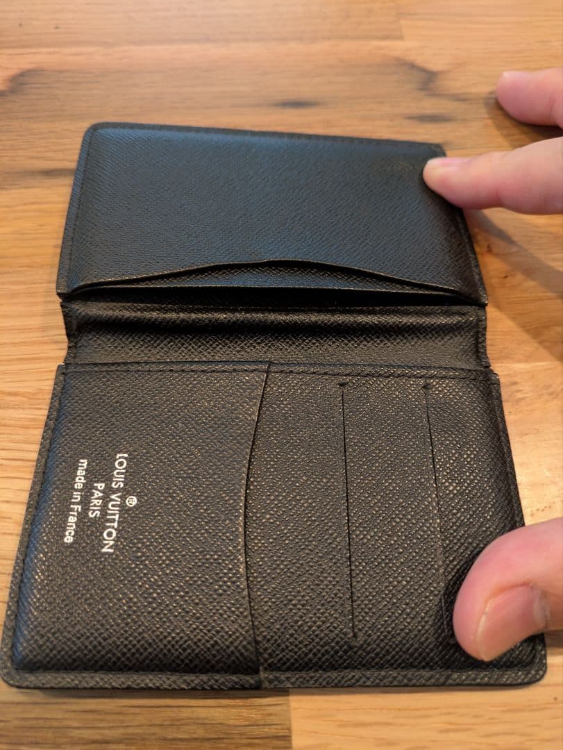 Louis Vuitton ダミエ・グラフィット 名刺入れ