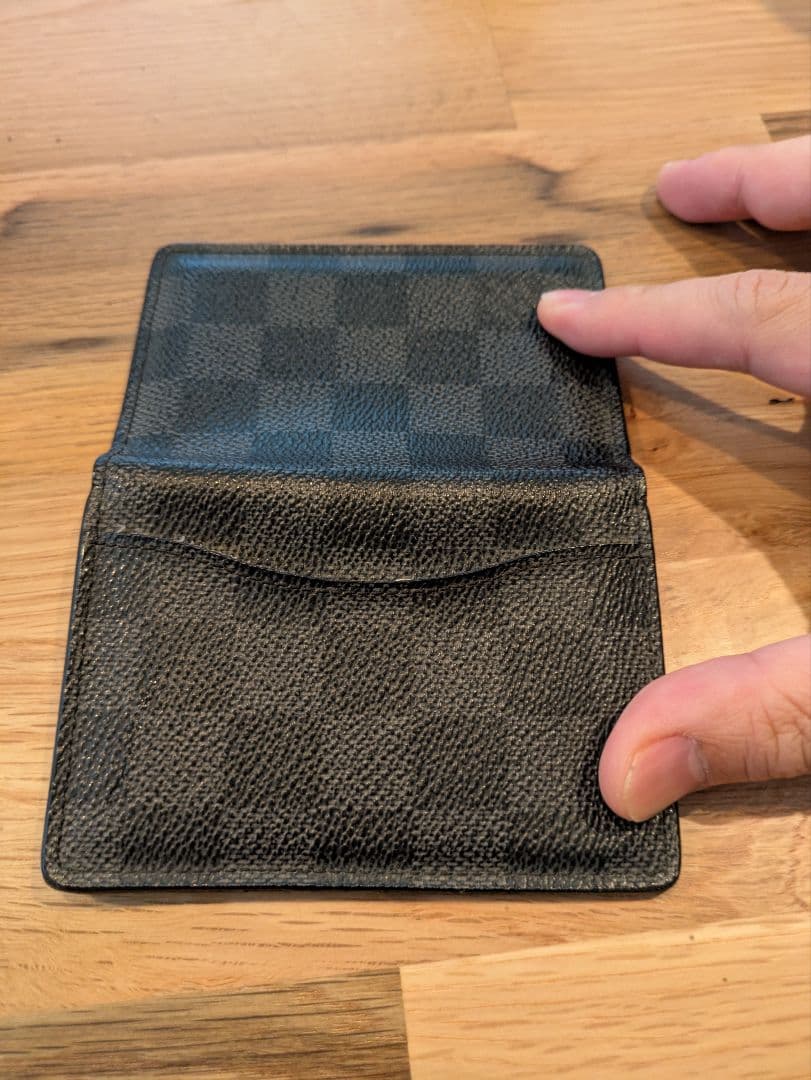 Louis Vuitton ダミエ・グラフィット 名刺入れ