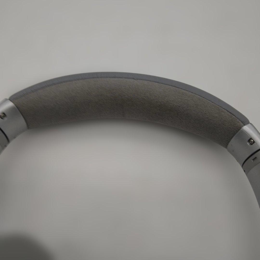 Bose ワイヤレスヘッドホン シルバー