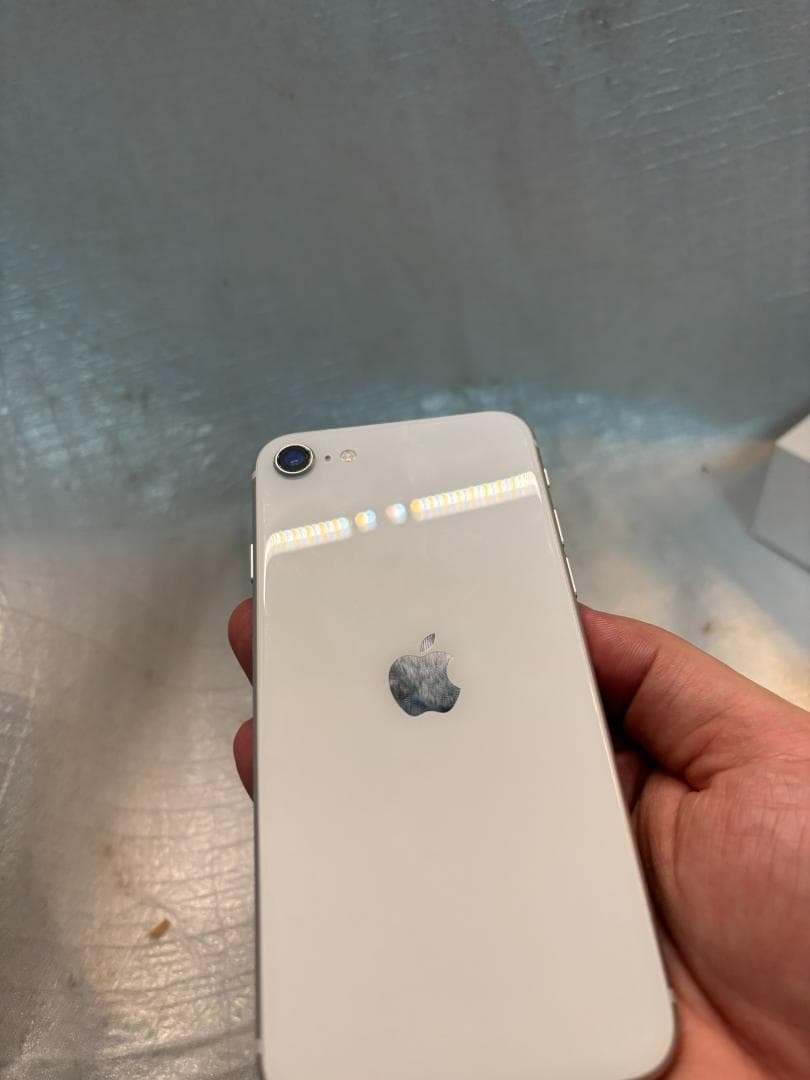 スマートフォン本体 Iphone SE 2 128GB