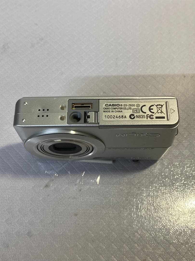 デジタルカメラ CASIO EXILIM EX-Z600 #783