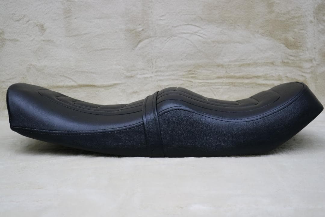 CBX４００Fシート　純正tyシート　黒皮/あんこ抜き　組立済み 完成品