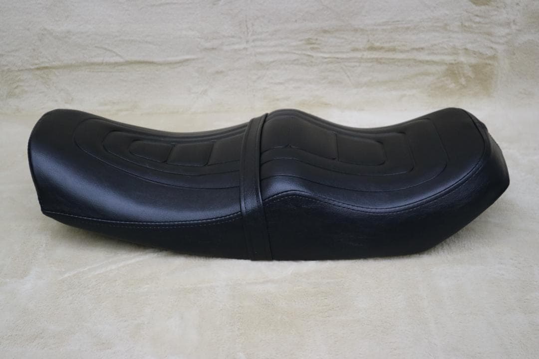 CBX４００Fシート　純正tyシート　黒皮/あんこ抜き　組立済み 完成品