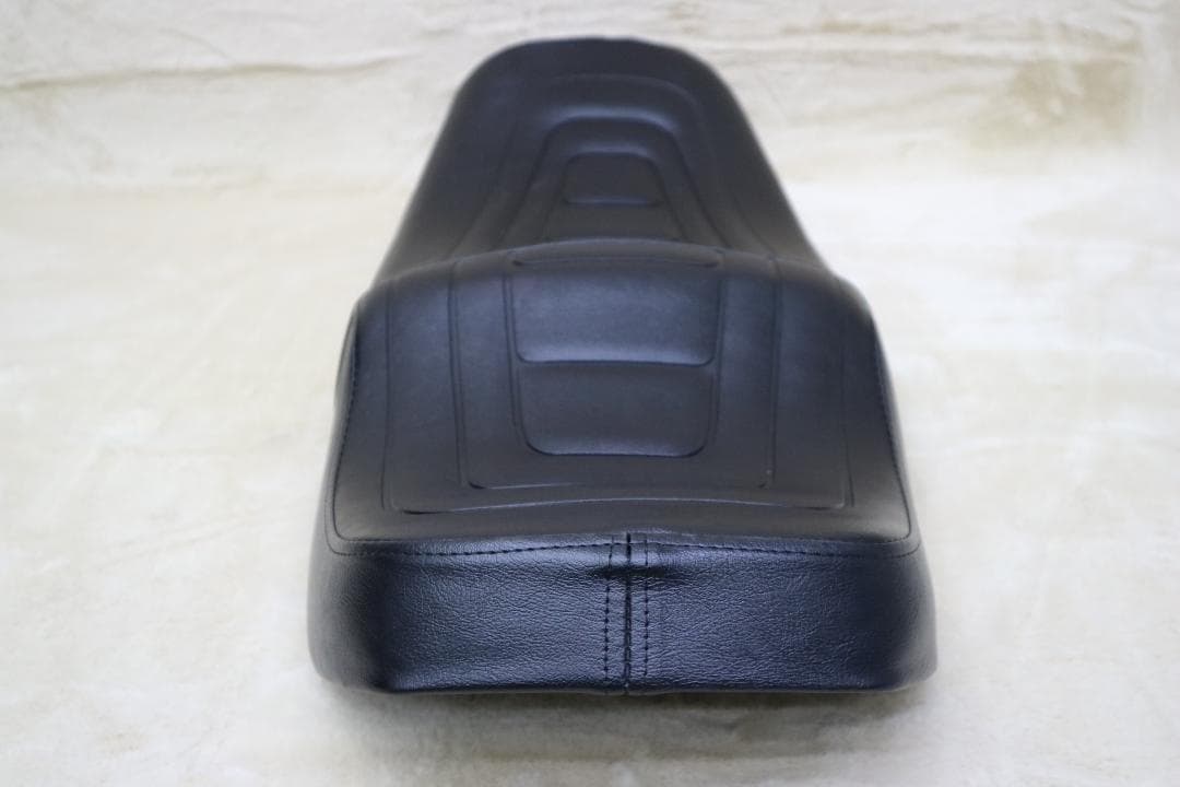 CBX４００Fシート　純正tyシート　黒皮/あんこ抜き　組立済み 完成品