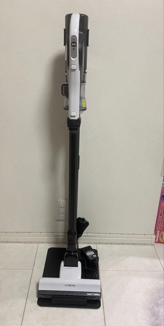 スタンド付き 日立 コードレススティッククリーナー PV-BHL1000J1