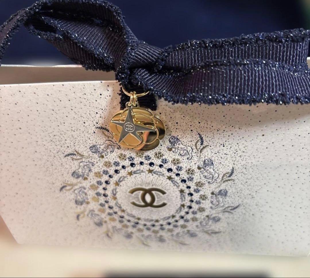 未開封CHANELレーシーニュドゥシャネル997ホリデー限定スキンケアサンプル付