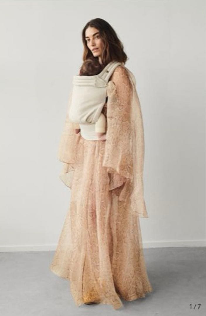 【ご希望柄入荷可能】新品未使用！artipoppe 抱っこ紐