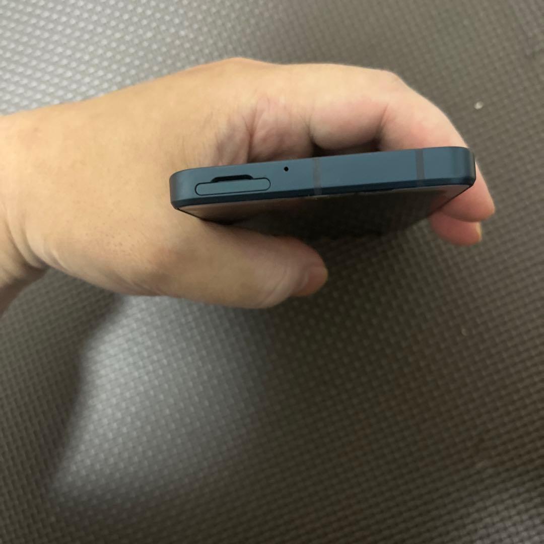 【訳あり】AQUOS sense8 本体とケースのみ【商品欄全文必読】