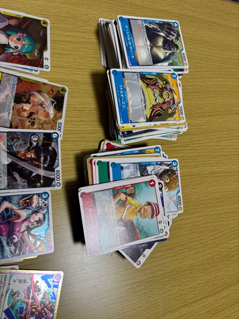 ワンピース トレーディングカード 多数