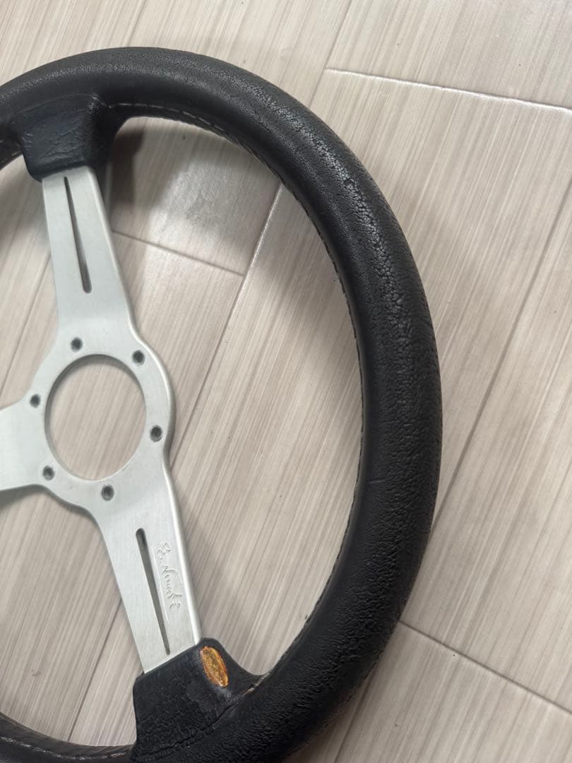 ナルディ ステアリング 330mm 33π