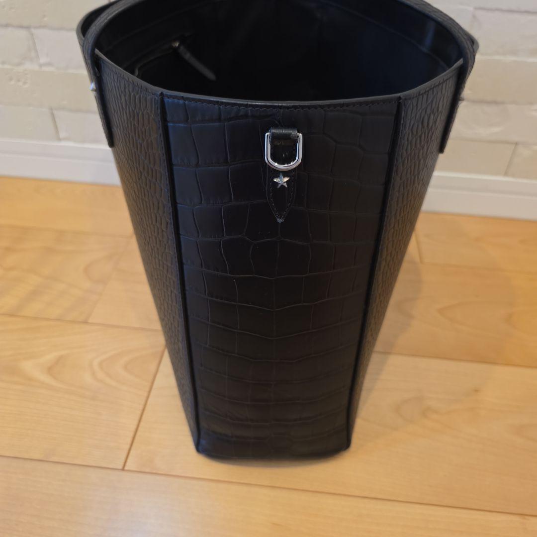 JIMMY CHOO クロコ型押しトートバッグ