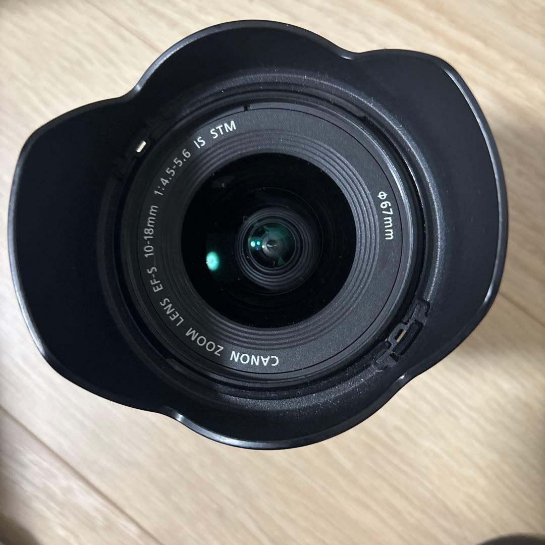 Canon 超広角レンズ　EFS10-18mm レンズフード付き