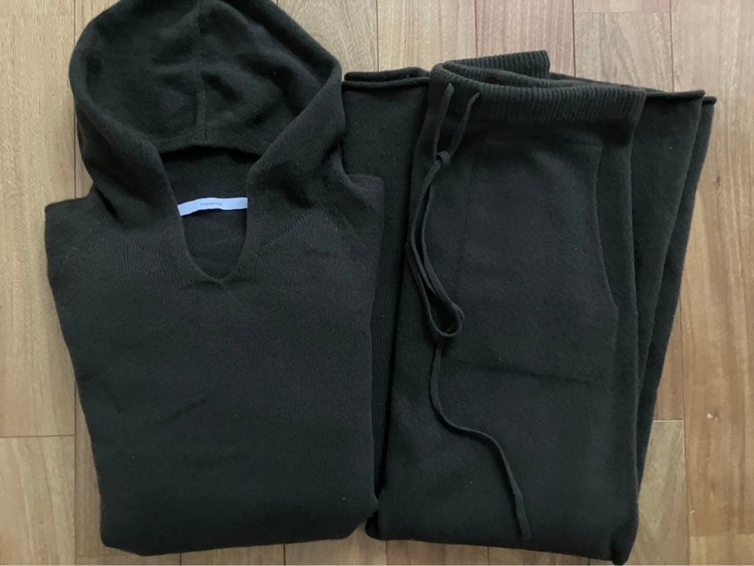 FRAMeWORK 圧縮クウールフードプルオーバー ＆ スカート