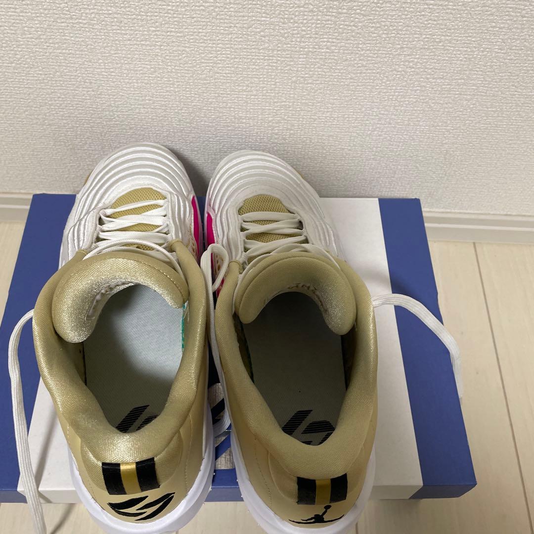 バスケットボールシューズ ルカ3 SE PF 27.5cm