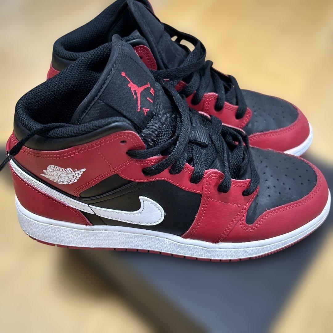 美品　Nike Air Jordan 1 Mid 赤黒　24センチ