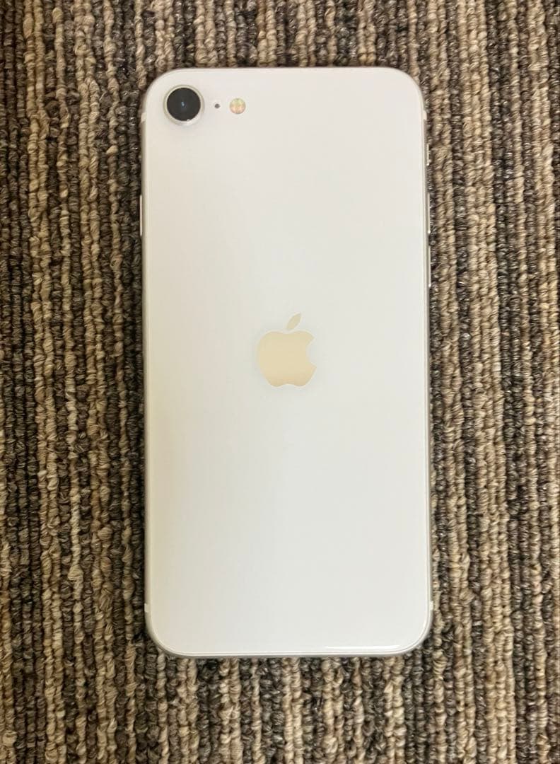 Apple iPhone SE (第2世代) ホワイト128GB