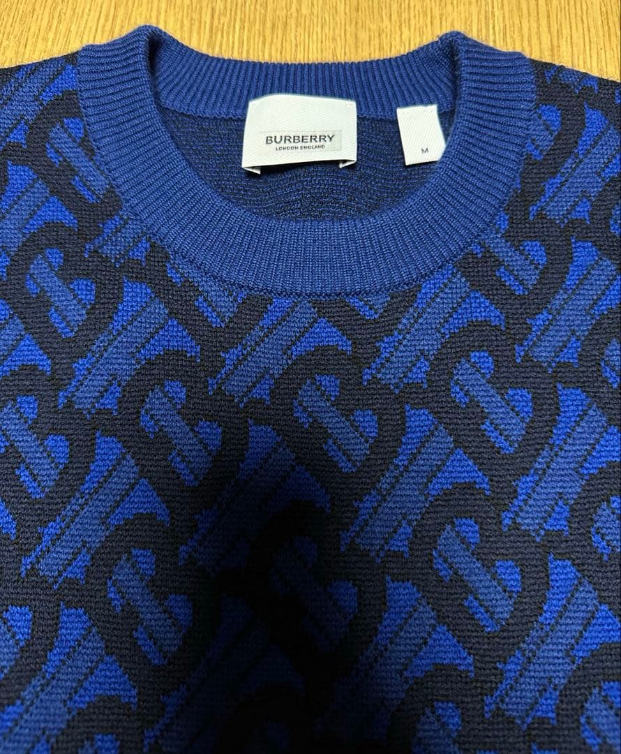美品 BURBERRY ニット バーバリー セーター M TBロゴ 総柄 ブルー