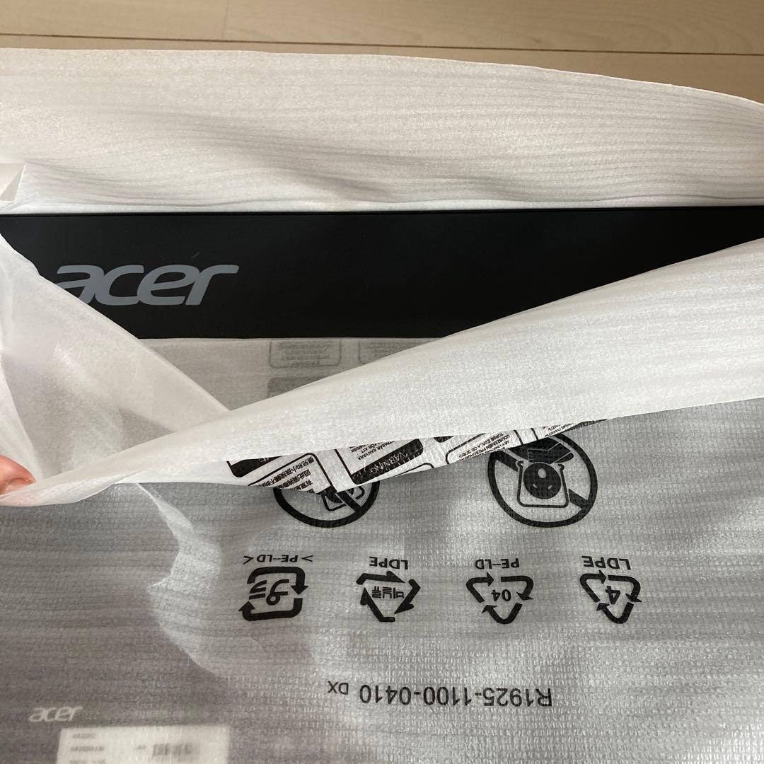 新品同様モニター　ディスプレイ　テレワーク