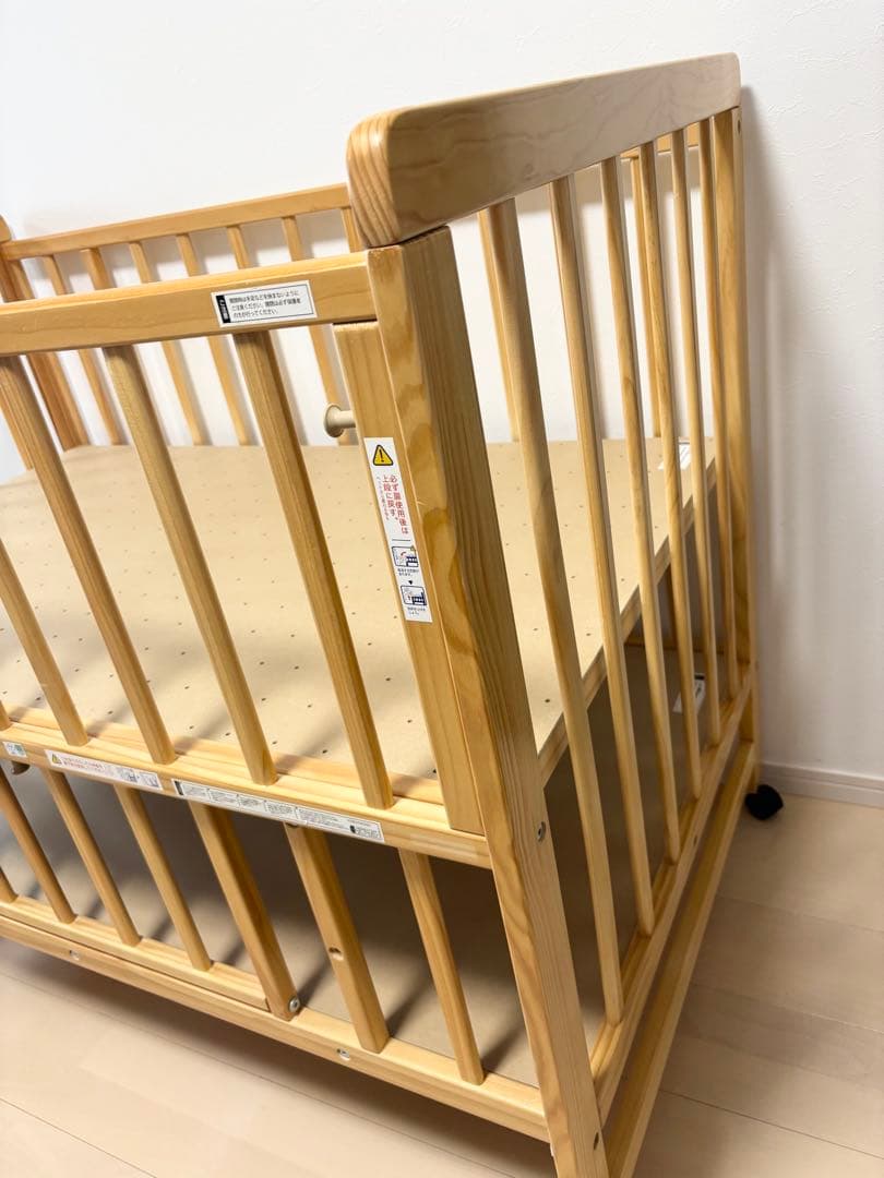 【送料込み】ベビーベッド　ティンバー　ナチュラル