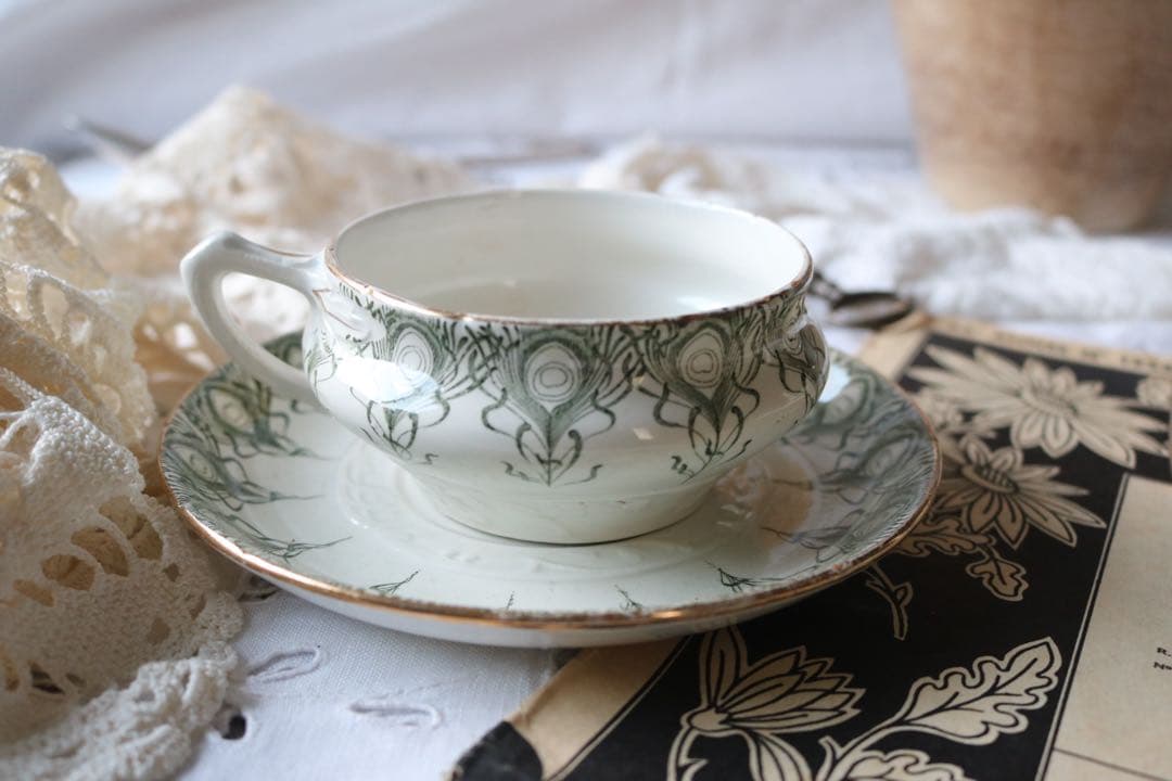 グリーン　Creil et montereau レリーフ　ソーサー　　c&s