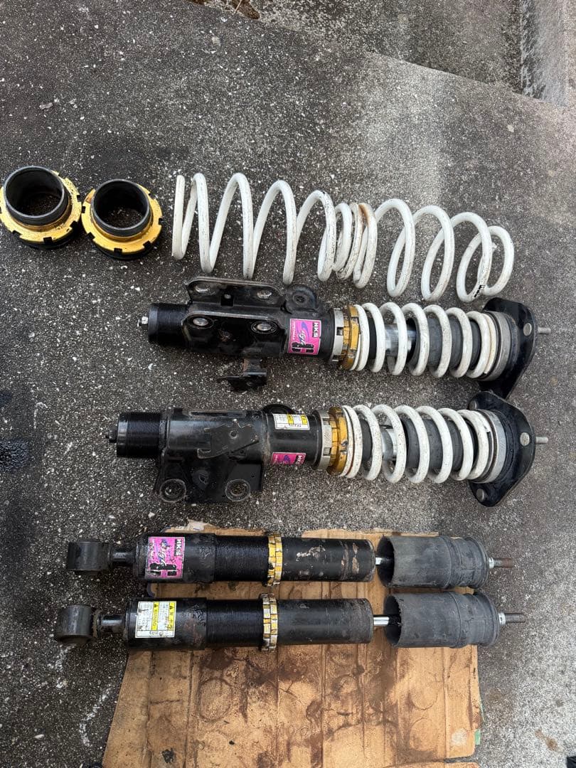 HKS ハイパーマックスダンパー SスタイルC 車高調 プリウス