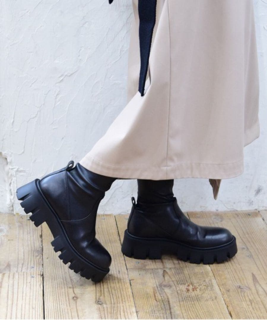 【FABIO RUSCONI】トラックソールストレッチショートブーツ