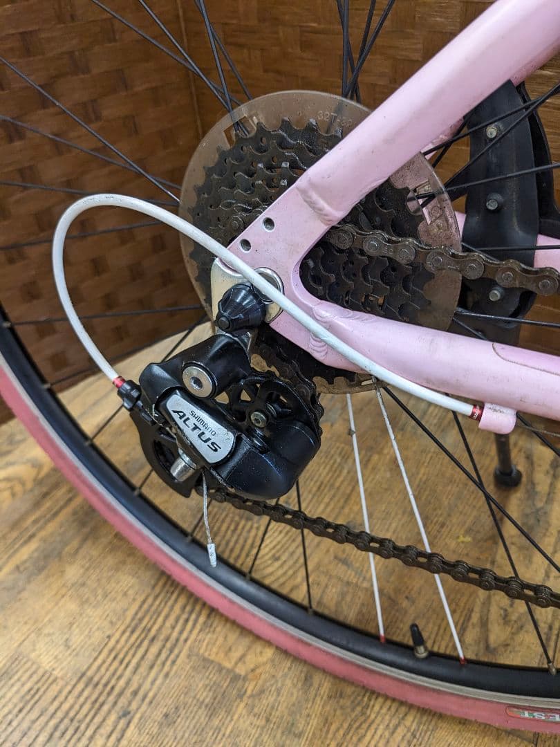 配送方法変更済み　U065 クロスバイク　28インチ　3×8段変速　ピンク